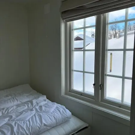 Moderne Hytte I Naerhet Til Alt بيت للعطل *
